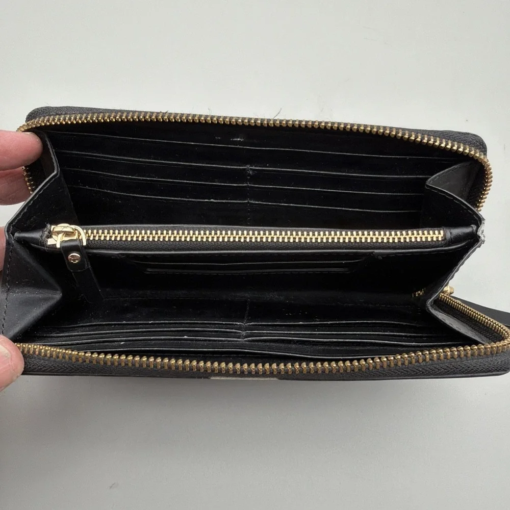 Kate Spade Stripe New York Hyde Lane Michele zip-around Signature Wallet